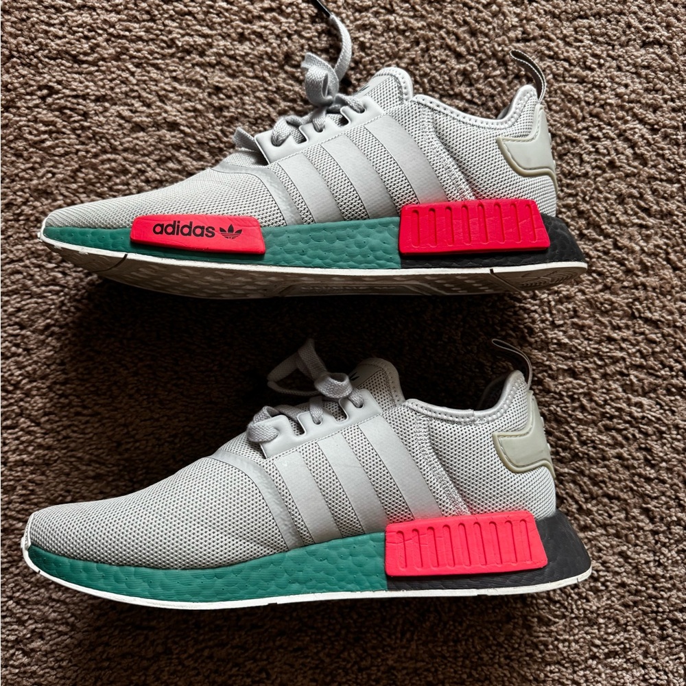 Adidas NMD R1 south beach men’s shoes size 10